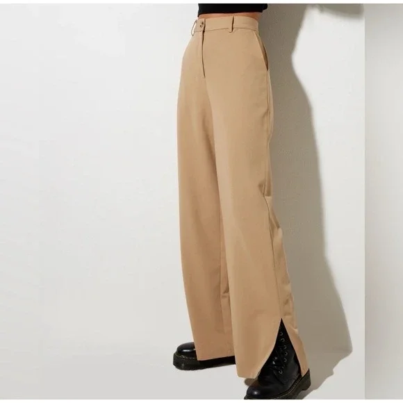 Motel Rocks Gege Trouser Almond Size‎ M /32L NWT